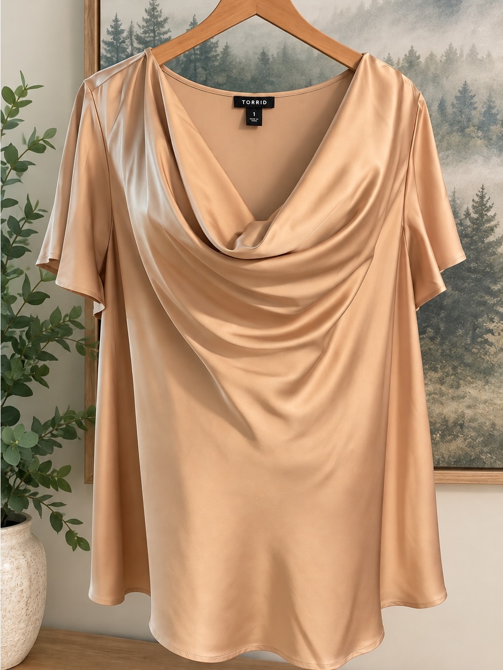 torrid Champagne Gold  Scoop Neck Short Sleeve Blouse